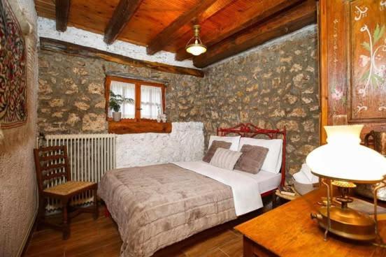 Вилла Mariolata Stone House Lilaia Экстерьер фото