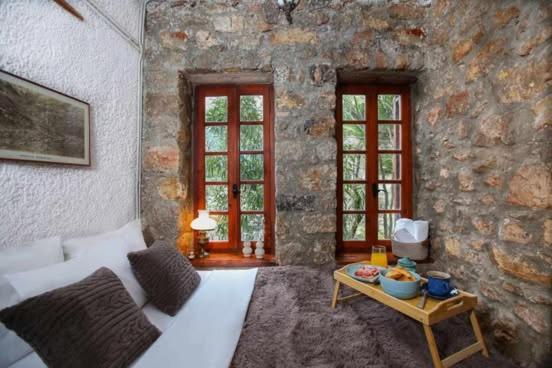 Вилла Mariolata Stone House Lilaia Экстерьер фото